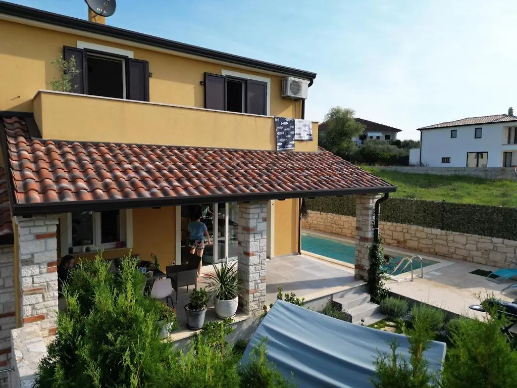 Vila Casa Colibri Brtonigla 0*,